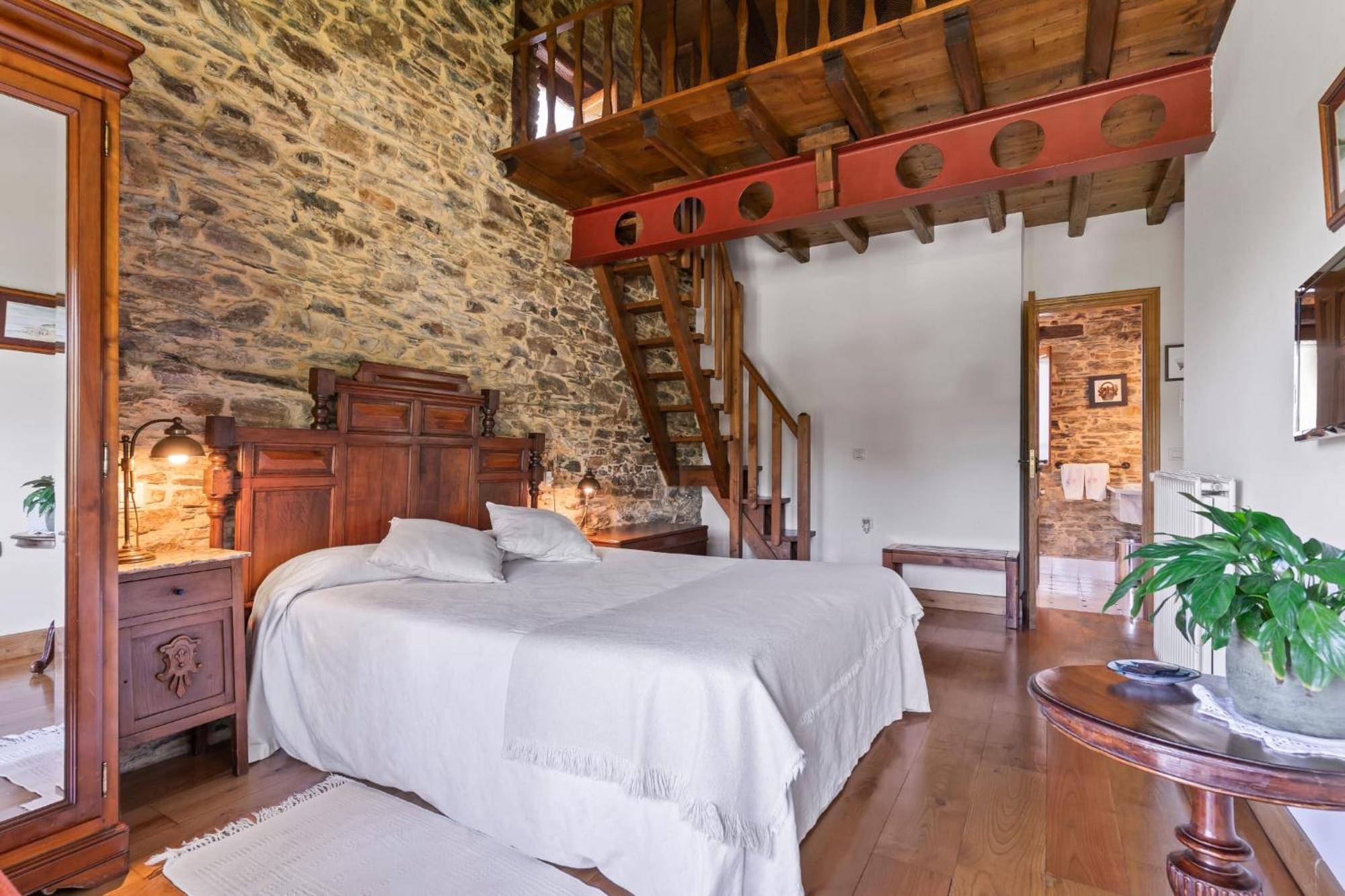 カストロポル カサ ペレヨン Bed & Breakfast エクステリア 写真