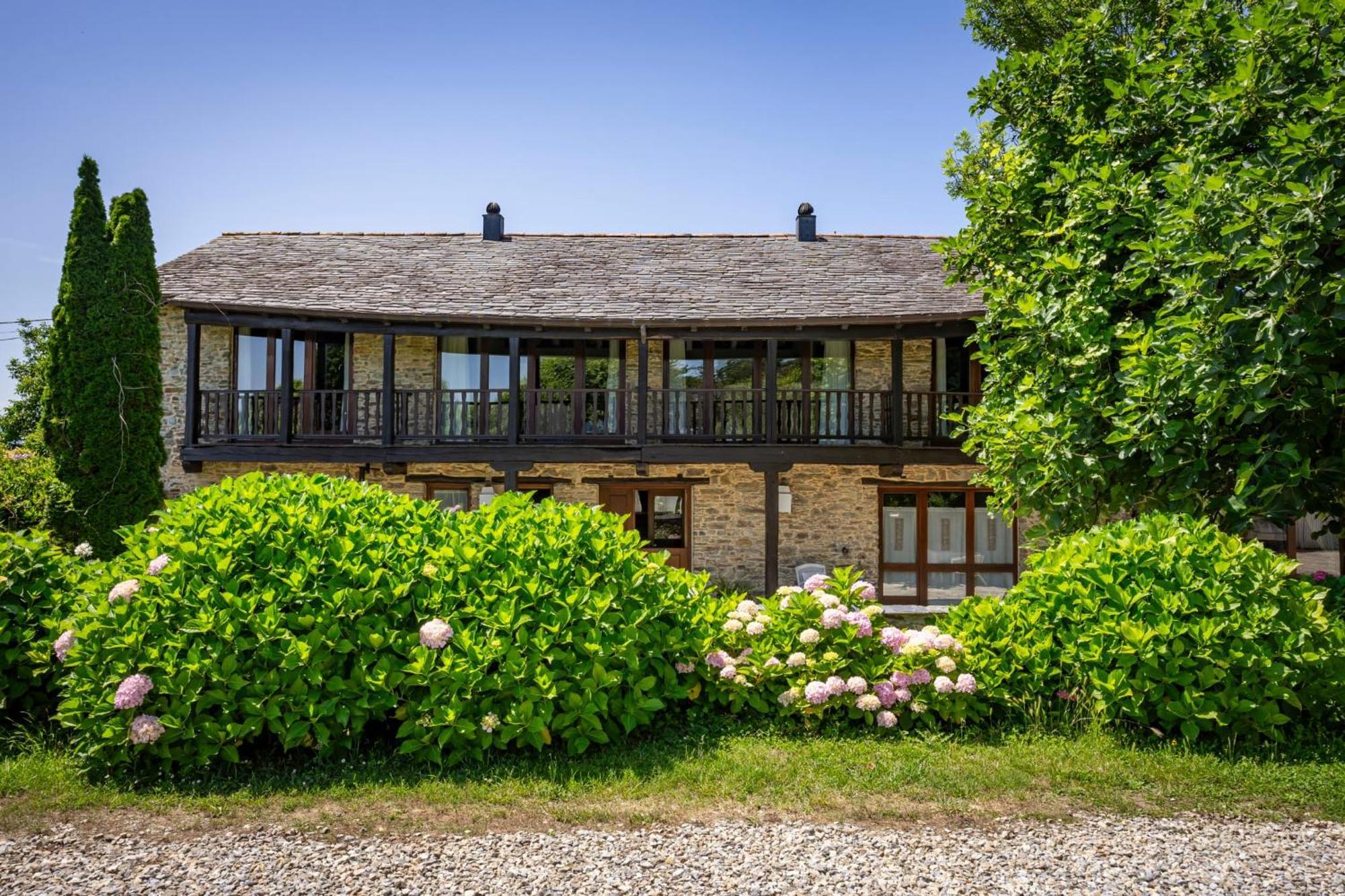 カストロポル カサ ペレヨン Bed & Breakfast エクステリア 写真