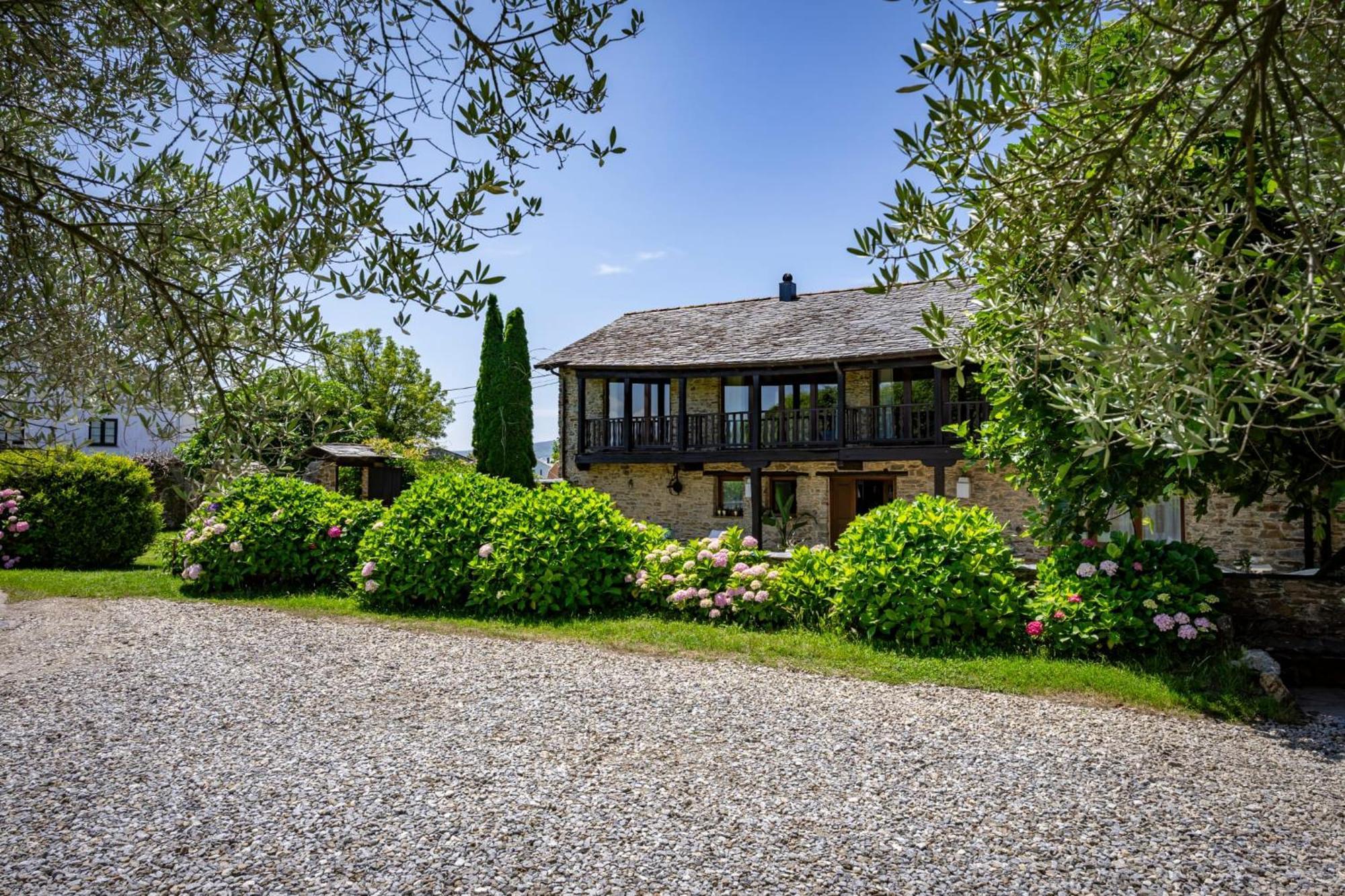 カストロポル カサ ペレヨン Bed & Breakfast エクステリア 写真