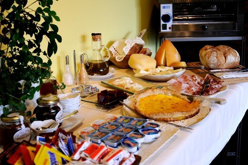 カストロポル カサ ペレヨン Bed & Breakfast エクステリア 写真